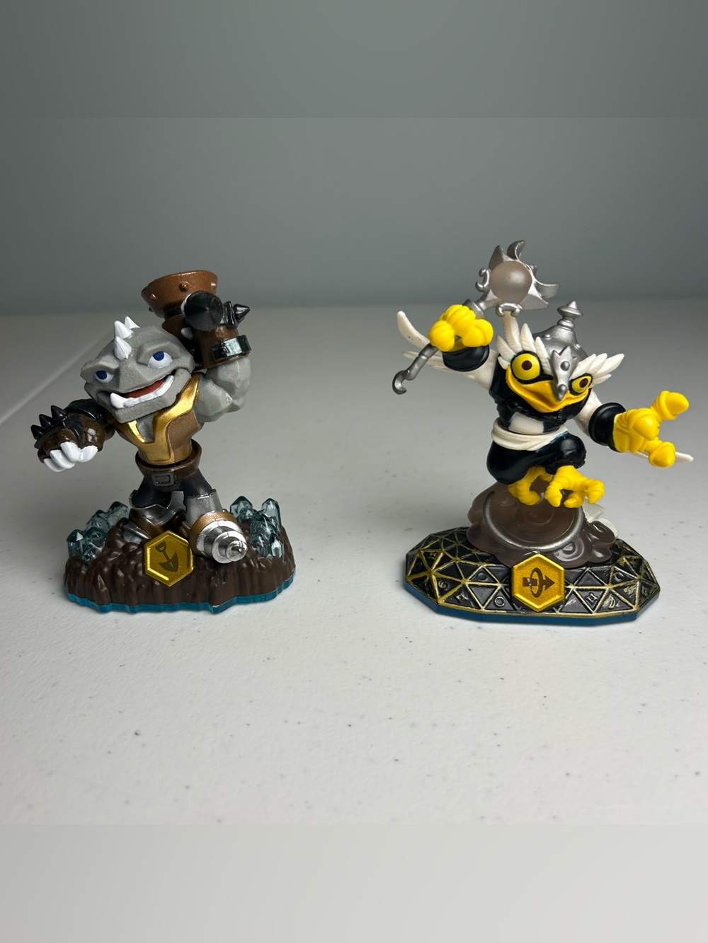 Skylanders Swap Force Lot of 2 Magnetic Swapper Characters TESTED